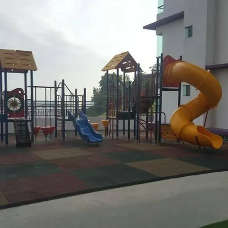 Knm Homestay Melaka Ayer Keroh Exterior photo